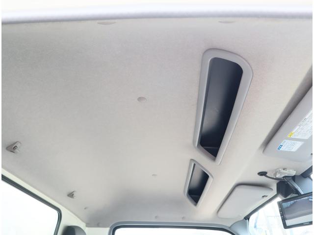 ダイナトラック 低温冷凍車　フルジャストロー　積載１．８ｔ　車両総重量５ｔ未満　フロア６ＭＴ　東プレ　－３０℃設定　エバハウス　スタンバイ付　スライドサイドドア　リア観音　床ステンレス（ＦＲＰスノコ敷き）　中間仕切り扉（移動可）　断熱全て７５ｍｍ（32枚目）