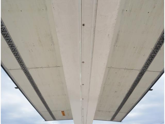 フォワード 低温冷凍ウィング　格納ゲート　荷台長６，１５０ｍｍ　ＡＴ車　－３０℃設定　エバハウス　リア観音　ラッシング２段　引出しフック５対　床、前立縞アルミ板貼り　箱内スイッチ　取扱説明書有り　バックカメラ付　ラジオ付　セミオートマ　スムーサーＦＸ（14枚目）