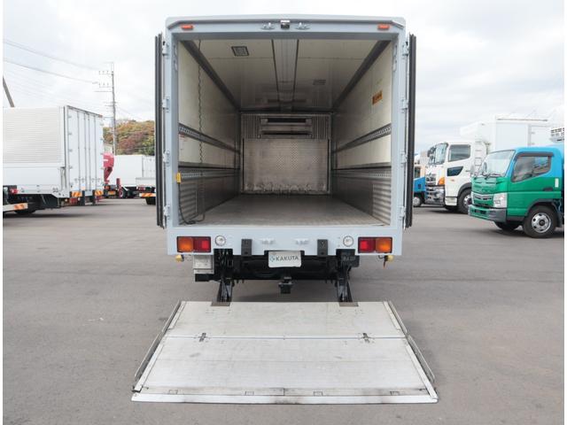 フォワード 低温冷凍ウィング　格納ゲート　荷台長６，１５０ｍｍ　ＡＴ車　－３０℃設定　エバハウス　リア観音　ラッシング２段　引出しフック５対　床、前立縞アルミ板貼り　箱内スイッチ　取扱説明書有り　バックカメラ付　ラジオ付　セミオートマ　スムーサーＦＸ（19枚目）