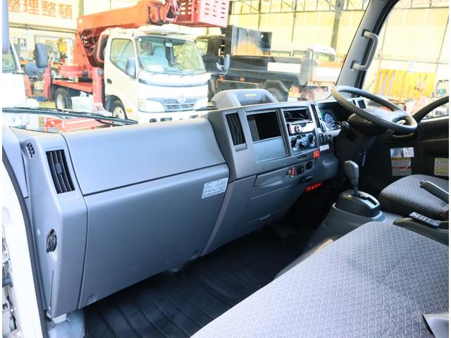 エルフトラック 2tセフティーローダー ウインチ ラジコン リア油圧ゲート 積載車 固縛フック 床上エキスパンド貼り 荷台長5,700mm 150馬力 セミオートマ スムーサーEX 保証書有り 取扱説明書有り 車検有り(30枚目)