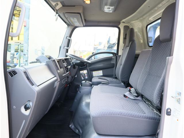 エルフトラック 2tセフティーローダー ウインチ ラジコン リア油圧ゲート 積載車 固縛フック 床上エキスパンド貼り 荷台長5,700mm 150馬力 セミオートマ スムーサーEX 保証書有り 取扱説明書有り 車検有り(31枚目)