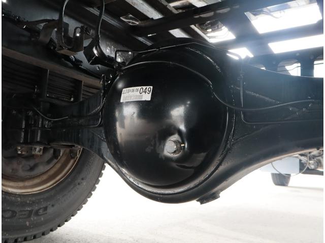 フォワード セフティーローダー 一般用 荷台長6,630mm ユニック UC-41LRS ウインチ ラジコン6ch リア油圧ゲート アオリ開閉式 鳥居前立フック4個 丸カンフック5対+中央前1個 後方強化フック2個 ボデー枠ロープフック7対 床木製 取説有(22枚目)