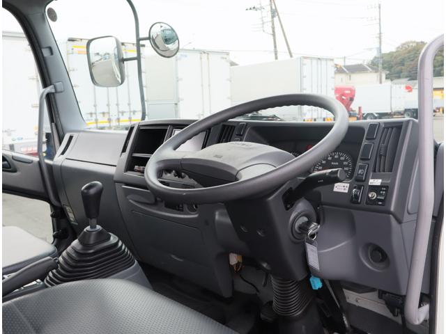 フォワード セフティーローダー 一般用 荷台長6,630mm ユニック UC-41LRS ウインチ ラジコン6ch リア油圧ゲート アオリ開閉式 鳥居前立フック4個 丸カンフック5対+中央前1個 後方強化フック2個 ボデー枠ロープフック7対 床木製 取説有(25枚目)