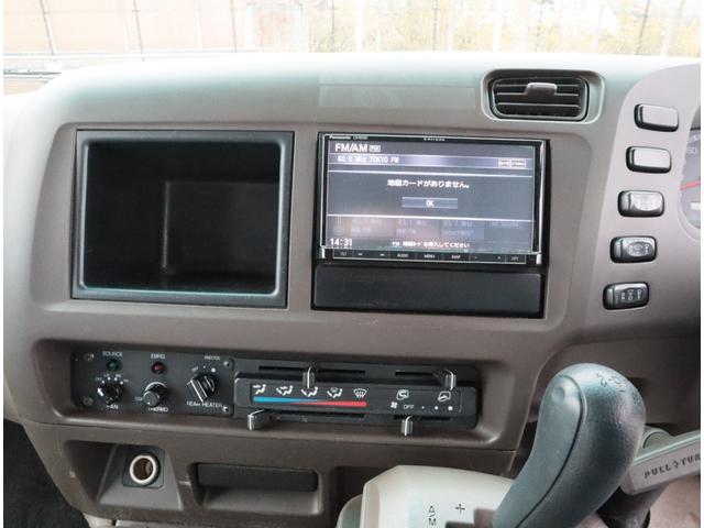 ローザ スタンダード ロング ハイルーフ 29人乗り 自動ドア 29座席(補助席6席) 自動スライドドア モケットシート(リクライニング付) プライバシーガラス プレヒーター 取扱説明書有(19枚目)