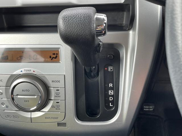 ハスラー Ｇターボ　禁煙車　純正ＳＤナビ　ブルートゥース　ＴＶ　ＡＵＸ　ＵＳＢ　ＥＴＣ　バックカメラ　シートヒーター　衝突軽減ブレーキ　アイドリングＳＴＯＰ　ヘットライトレベライザー　ベンチシート　ウォークスルー　スマートキー　純正アルミ　ダンロップ２０２３年製タイヤ（35枚目）