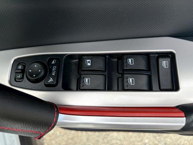 ライズ Ｚ　禁煙車　置くだけ充電　社外９インチＳＤナビ　フルセグ　バックカメラ　Ｂｌｕｅｔｏｏｔｈ　前後ドライブレコーダー　ＥＴＣ２．０　シートヒーター　レーダークルコン　コーナーセンサー　ＣＤ　ＤＶＤ（33枚目）
