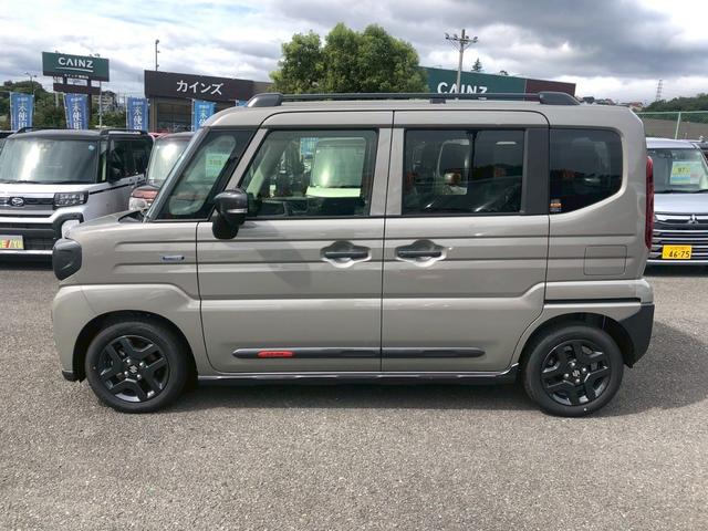 スペーシアギア ハイブリッドＸＺ　ターボ　届出済未使用車　全方位カメラ　純正９型ナビ　フルセグＴＶ　衝突軽減ブレーキ　レーンキープ　レーダークルーズ　ハンドル＆シートヒーター　後席サーキュレーター　両側自動スライド　コーナーセンサー　ウインカー付き電格ミラー　ルーフレール（11枚目）