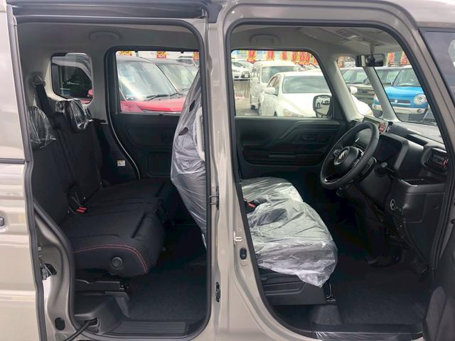 スペーシアギア ハイブリッドＸＺ　ターボ　届出済未使用車　全方位カメラ　純正９型ナビ　フルセグＴＶ　衝突軽減ブレーキ　レーンキープ　レーダークルーズ　ハンドル＆シートヒーター　後席サーキュレーター　両側自動スライド　コーナーセンサー　ウインカー付き電格ミラー　ルーフレール（17枚目）