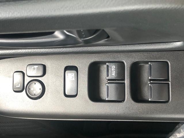 スペーシアギア ハイブリッドＸＺ　ターボ　届出済未使用車　全方位カメラ　純正９型ナビ　フルセグＴＶ　衝突軽減ブレーキ　レーンキープ　レーダークルーズ　ハンドル＆シートヒーター　後席サーキュレーター　両側自動スライド　コーナーセンサー　ウインカー付き電格ミラー　ルーフレール（41枚目）