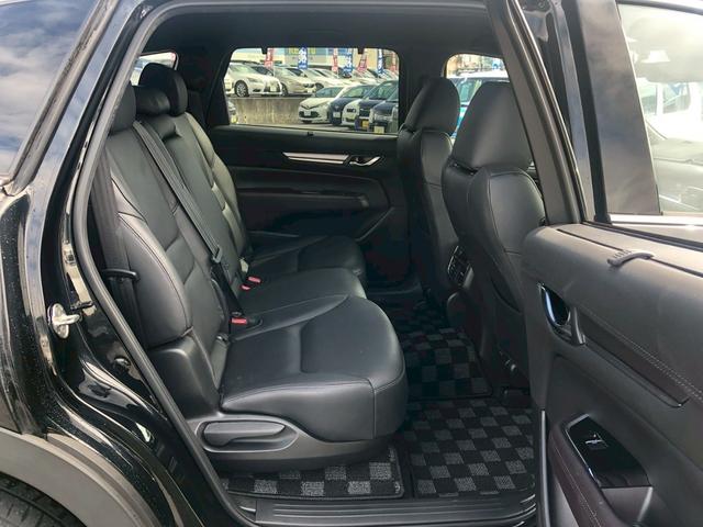 ＣＸ－８ ＸＤプロアクティブ　Ｓパッケージ　ディーゼルターボ　禁煙車　ブルートゥース　フルセグＴＶ　ＤＶＤ　ＵＳＢ　全方位カメラ　レーダークルーズ　アイドリングＳＴＯＰ　衝突軽減ブレーキ　レーンキープ　本革シート　前後ドラレコ　ＥＴＣ　ＬＥＤ　ブラインドスポットモニター（17枚目）