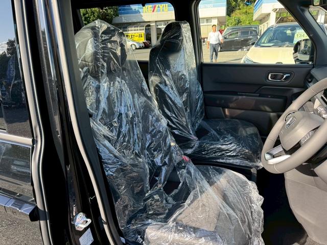 ステップワゴン ｅ：ＨＥＶスパーダ　登録済み未使用車　メーカーＯＰデカナビ　アラウンドビュー　フリップダウンモニター　電動リアゲート　シートヒーター　ハーフレザーシート　レーダークルコン　両側自動スライド　コーナーセンサー　オットマン（14枚目）