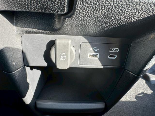 ステップワゴン ｅ：ＨＥＶスパーダ　登録済み未使用車　メーカーＯＰデカナビ　アラウンドビュー　フリップダウンモニター　電動リアゲート　シートヒーター　ハーフレザーシート　レーダークルコン　両側自動スライド　コーナーセンサー　オットマン（36枚目）