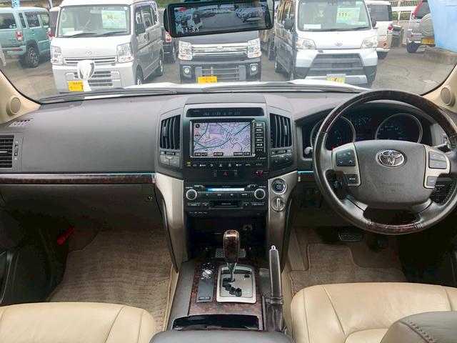 ランドクルーザー ＡＸ　Ｇセレクション　禁煙車　純正ＯＰＨＤＤナビ　バックカメラ　インナーミラー型ドラレコ前後　ＥＴＣ　ルーフキャリア　サイドカメラ　Ｒシートヒーター　電動シート　電動チルステ　スマートキー　クルコン　コーナーセンサー（5枚目）