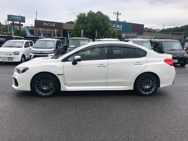ＷＲＸ Ｓ４ ２．０ＧＴアイサイト　ターボ　純正８型ナビ　フルセグＴＶ　バックカメラ　ブルートゥース　ドラレコ　ＥＴＣ　パドルシフト　シートヒーター　レーダークルーズコントロール　ＬＥＤオートライト　コーナーセンサー　レーンキープ　スマートキー　ＴＲＣ　革巻きステア（11枚目）
