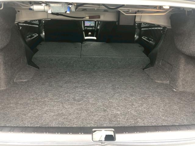 ＷＲＸ Ｓ４ ２．０ＧＴアイサイト　ターボ　純正８型ナビ　フルセグＴＶ　バックカメラ　ブルートゥース　ドラレコ　ＥＴＣ　パドルシフト　シートヒーター　レーダークルーズコントロール　ＬＥＤオートライト　コーナーセンサー　レーンキープ　スマートキー　ＴＲＣ　革巻きステア（25枚目）