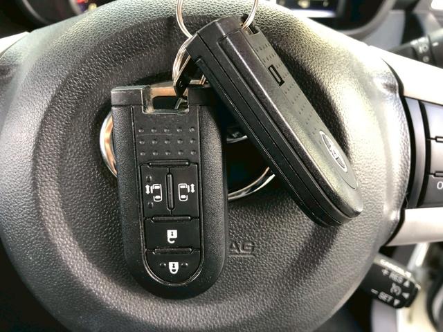 タンク カスタムG-T 禁煙車 純正OP9型ナビ ブルートゥース バックカメラ ドラレコ ETC リア両側電動スライドドア 後席サンシェード 後コーナーセンサー LED フォグ オートライト スマートキー プッシュスタート(51枚目)