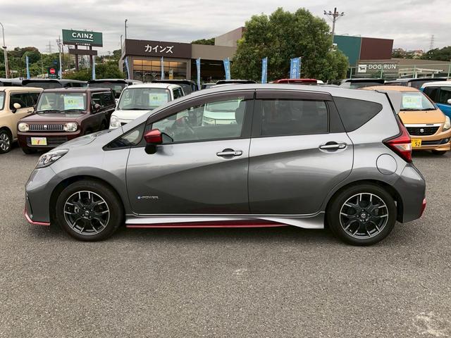 ノート ｅ－パワーニスモ　禁煙車　１オーナー　ＳＤナビ　ＤＶＤ　フルセグＴＶ　ＣＤ　ＡＵＸ　バックカメラ　衝突軽減ブレーキ　レーンキープ　ＴＲＣ　スマートキー　ＥＴＣ　ウインカー付き電格ミラー　ＬＥＤライト　フォグランプ　純正１６インチアルミ　ＥＴＣ　４エアバック（11枚目）