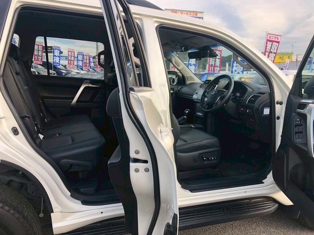 ランドクルーザープラド TX Lパッケージ マットブラックエディション 禁煙車 ワンオーナー 純正OP9型ナビ ブルートゥース バックカメラ ドラレコ前後 ETC シートヒーターエアコン オートハビーム コーナーセンサー LED フォグ 車線逸脱警告 ルーフレール TRC(20枚目)