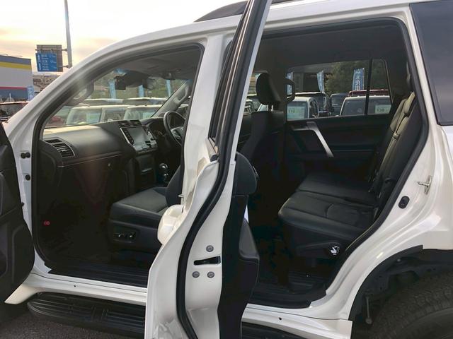 ランドクルーザープラド TX Lパッケージ マットブラックエディション 禁煙車 ワンオーナー 純正OP9型ナビ ブルートゥース バックカメラ ドラレコ前後 ETC シートヒーターエアコン オートハビーム コーナーセンサー LED フォグ 車線逸脱警告 ルーフレール TRC(23枚目)