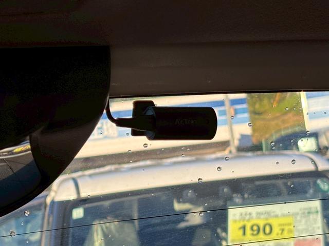 フリードハイブリッド ジャストセレクション 禁煙車 フリップダウンモニター 社外7型ナビ ドラレコ前後 ETC リア両側電動スライドドア ハーフレザーシート スマートキー オートライト 電格ミラー 革ステアリング ステリモ クルコン TRC(41枚目)