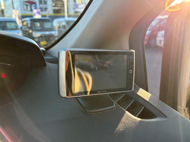 フリードハイブリッド ジャストセレクション 禁煙車 フリップダウンモニター 社外7型ナビ ドラレコ前後 ETC リア両側電動スライドドア ハーフレザーシート スマートキー オートライト 電格ミラー 革ステアリング ステリモ クルコン TRC(44枚目)