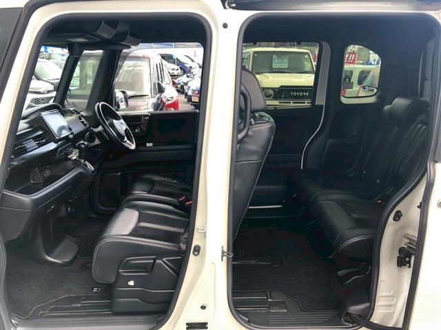 N-BOXカスタム G・EXターボホンダセンシング 純正OP8型ナビ ブルートゥース バックカメラ ETC レーダークルコン パドルシフト リア両側電動スライドドア 後席サンシェード 車線逸脱警告 スマートキー オートライト LED フォグランプ PS(23枚目)