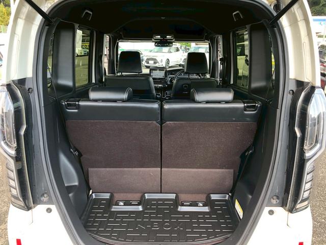 N-BOXカスタム G・EXターボホンダセンシング 純正OP8型ナビ ブルートゥース バックカメラ ETC レーダークルコン パドルシフト リア両側電動スライドドア 後席サンシェード 車線逸脱警告 スマートキー オートライト LED フォグランプ PS(24枚目)