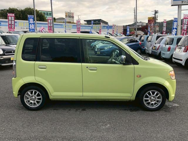 eKワゴン M 神奈川県仕入 直販車 衝突安全ボディー 13インチアルミ 禁煙車 純正オーディオ ラジオ CD ETC キーレスエントリー 電格ミラー レベライザー ドリンクホルダー アームレスト フロアマット バニティミラー マニュアルAC シガーソケット PG ハロゲン(8枚目)