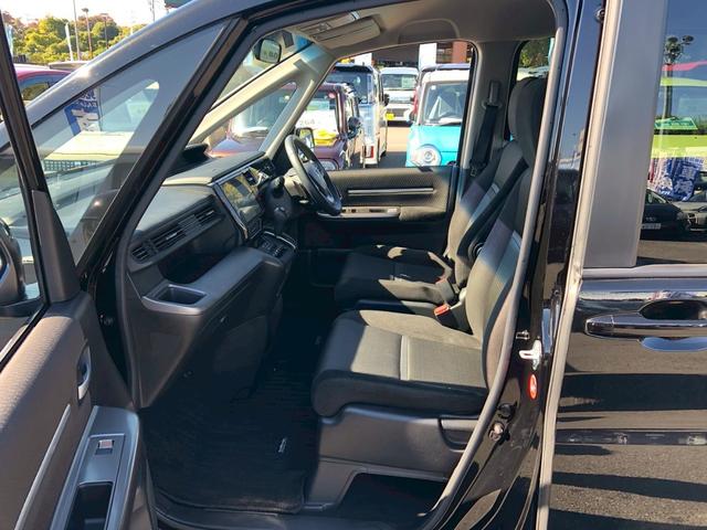 ステップワゴンスパーダ スパーダ ホンダセンシング 禁煙 1オーナー 純正10型ナビ ターボ フリップダウンモニター ブルートゥース DVD バックカメラ フルセグTV レーダークルーズ パドルシフト レーンキープアシスト ビルトインETC LEDオートライト フォグ ウインカーミラー(17枚目)