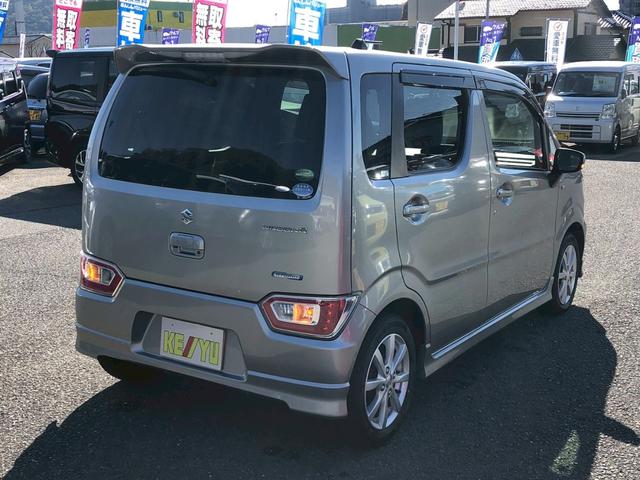 ワゴンR ハイブリッドFZ 禁煙車 社外6型ナビ ブルートゥース バックカメラ エンジンスターター シートヒーター スマートキー オートライト バニティミラー 電格ミラー LED バイザー ドリンクホルダー 革ステ ステリモ(4枚目)