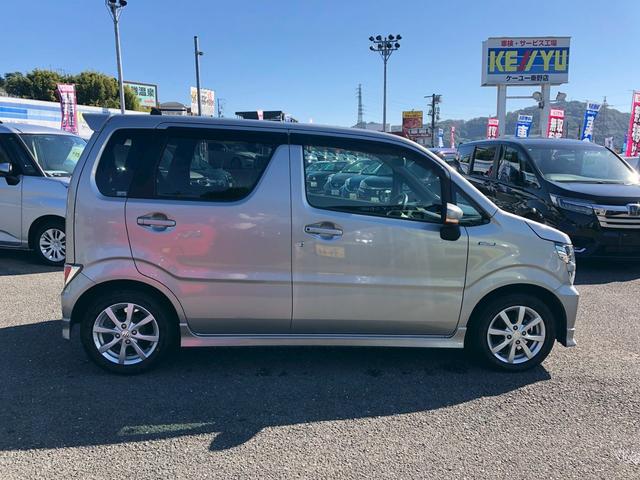 ワゴンR ハイブリッドFZ 禁煙車 社外6型ナビ ブルートゥース バックカメラ エンジンスターター シートヒーター スマートキー オートライト バニティミラー 電格ミラー LED バイザー ドリンクホルダー 革ステ ステリモ(8枚目)