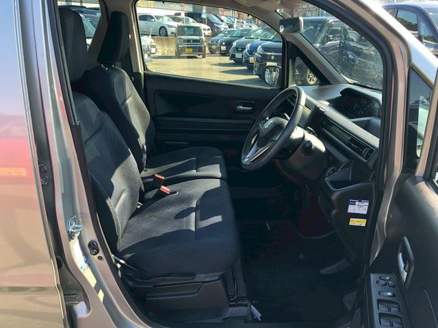 ワゴンR ハイブリッドFZ 禁煙車 社外6型ナビ ブルートゥース バックカメラ エンジンスターター シートヒーター スマートキー オートライト バニティミラー 電格ミラー LED バイザー ドリンクホルダー 革ステ ステリモ(15枚目)