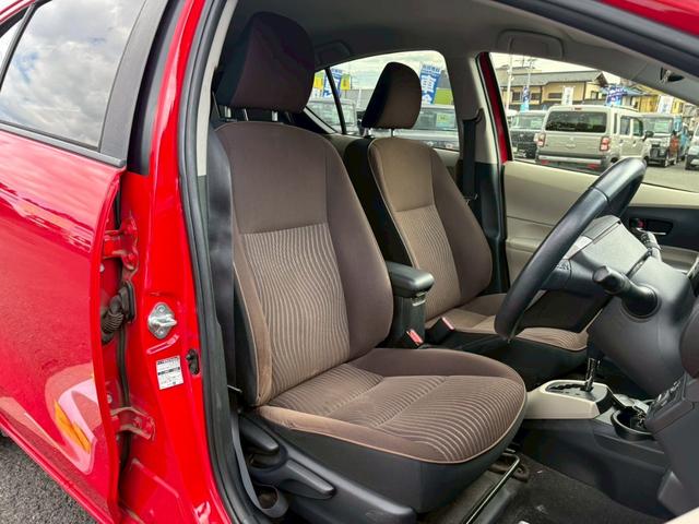 アクア Ｇ　禁煙車　当店買取車　純正７インチナビ　バックカメラ　Ｂｌｕｅｔｏｏｔｈ　フルセグＴＶ　シートヒーター　ＬＥＤルームランプ　ＥＴＣ　ＬＥＤヘッドライト　フォグランプ　コーナーセンサー　電格ミラー（13枚目）