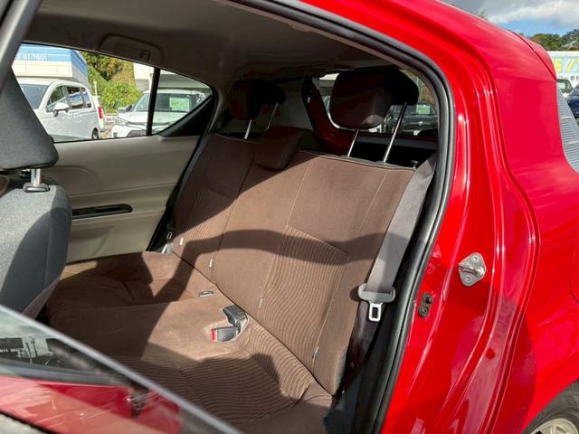 アクア Ｇ　禁煙車　当店買取車　純正７インチナビ　バックカメラ　Ｂｌｕｅｔｏｏｔｈ　フルセグＴＶ　シートヒーター　ＬＥＤルームランプ　ＥＴＣ　ＬＥＤヘッドライト　フォグランプ　コーナーセンサー　電格ミラー（20枚目）