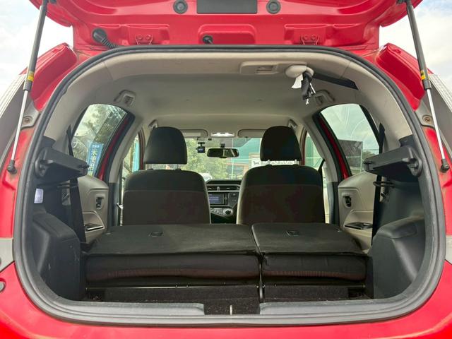 アクア Ｇ　禁煙車　当店買取車　純正７インチナビ　バックカメラ　Ｂｌｕｅｔｏｏｔｈ　フルセグＴＶ　シートヒーター　ＬＥＤルームランプ　ＥＴＣ　ＬＥＤヘッドライト　フォグランプ　コーナーセンサー　電格ミラー（24枚目）