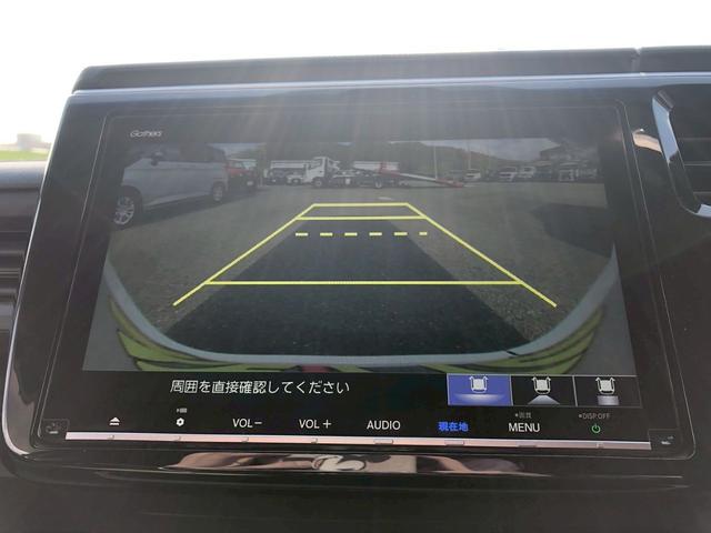 ステップワゴンスパーダ スパーダハイブリッド　Ｇ　ホンダセンシング　衝突軽減ブレーキ　禁煙車　フリップダウンモニター　純正８型ナビ　ＤＶＤ　ブルートゥース　ＴＶ　バックカメラ　ＥＴＣ　両側電動スライドドア　ＬＥＤオートライト　レーダークルーズコントロール　後席サンシェード　車線逸脱警告（31枚目）