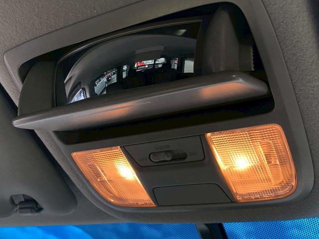 ステップワゴンスパーダ スパーダハイブリッド　Ｇ　ホンダセンシング　衝突軽減ブレーキ　禁煙車　フリップダウンモニター　純正８型ナビ　ＤＶＤ　ブルートゥース　ＴＶ　バックカメラ　ＥＴＣ　両側電動スライドドア　ＬＥＤオートライト　レーダークルーズコントロール　後席サンシェード　車線逸脱警告（46枚目）