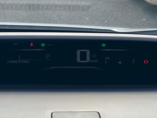 ステップワゴンスパーダ スパーダハイブリッド　Ｇ　ホンダセンシング　衝突軽減ブレーキ　禁煙車　フリップダウンモニター　純正８型ナビ　ＤＶＤ　ブルートゥース　ＴＶ　バックカメラ　ＥＴＣ　両側電動スライドドア　ＬＥＤオートライト　レーダークルーズコントロール　後席サンシェード　車線逸脱警告（57枚目）