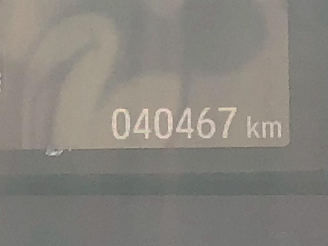 ステップワゴンスパーダ スパーダハイブリッド　Ｇ　ホンダセンシング　衝突軽減ブレーキ　禁煙車　フリップダウンモニター　純正８型ナビ　ＤＶＤ　ブルートゥース　ＴＶ　バックカメラ　ＥＴＣ　両側電動スライドドア　ＬＥＤオートライト　レーダークルーズコントロール　後席サンシェード　車線逸脱警告（58枚目）