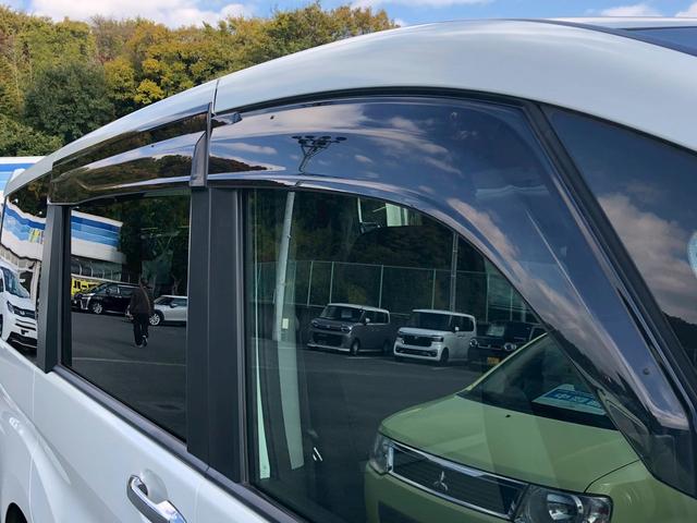 ステップワゴンスパーダ スパーダハイブリッド　Ｇ　ホンダセンシング　衝突軽減ブレーキ　禁煙車　フリップダウンモニター　純正８型ナビ　ＤＶＤ　ブルートゥース　ＴＶ　バックカメラ　ＥＴＣ　両側電動スライドドア　ＬＥＤオートライト　レーダークルーズコントロール　後席サンシェード　車線逸脱警告（60枚目）