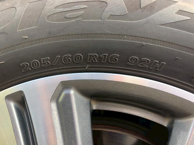 ステップワゴンスパーダ スパーダハイブリッド　Ｇ　ホンダセンシング　衝突軽減ブレーキ　禁煙車　フリップダウンモニター　純正８型ナビ　ＤＶＤ　ブルートゥース　ＴＶ　バックカメラ　ＥＴＣ　両側電動スライドドア　ＬＥＤオートライト　レーダークルーズコントロール　後席サンシェード　車線逸脱警告（63枚目）