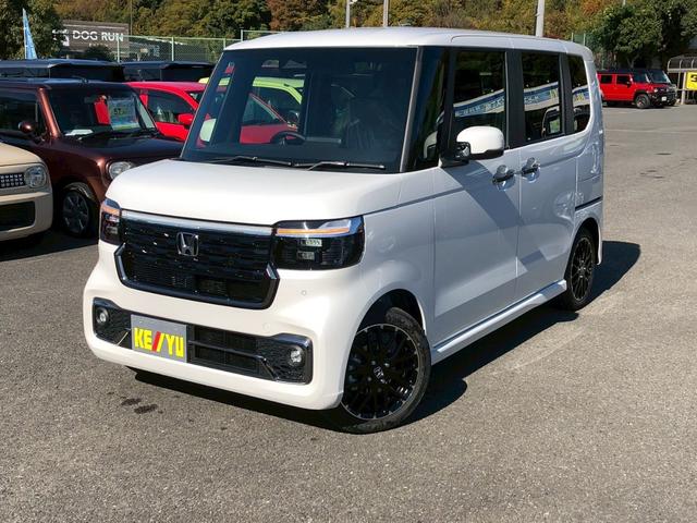 Ｎ－ＢＯＸカスタム ターボコーディネートスタイル　届出済未使用車　純正８型ナビ　フルセグＴＶ　ブルートゥース　パドルシフト　レーダークルーズコントロール　シートヒーター　両側自動スライドドア　ＬＥＤライト　フォグランプ　コーナーセンサー　純正１５インチアルミ　ハーフレザーシート（6枚目）