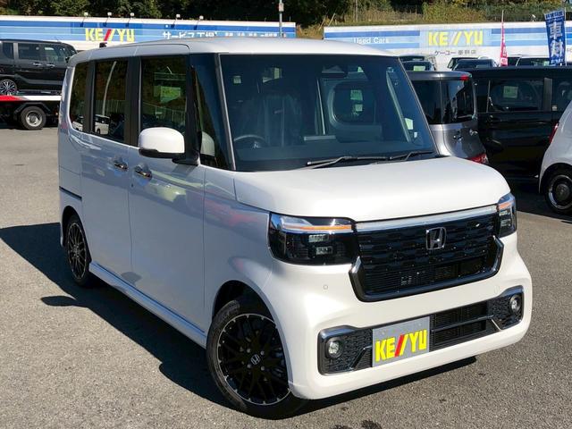 Ｎ－ＢＯＸカスタム ターボコーディネートスタイル　届出済未使用車　純正８型ナビ　フルセグＴＶ　ブルートゥース　パドルシフト　レーダークルーズコントロール　シートヒーター　両側自動スライドドア　ＬＥＤライト　フォグランプ　コーナーセンサー　純正１５インチアルミ　ハーフレザーシート（8枚目）