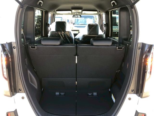 Ｎ－ＢＯＸカスタム ターボコーディネートスタイル　届出済未使用車　純正８型ナビ　フルセグＴＶ　ブルートゥース　パドルシフト　レーダークルーズコントロール　シートヒーター　両側自動スライドドア　ＬＥＤライト　フォグランプ　コーナーセンサー　純正１５インチアルミ　ハーフレザーシート（22枚目）