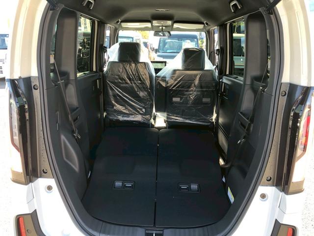 Ｎ－ＢＯＸカスタム ターボコーディネートスタイル　届出済未使用車　純正８型ナビ　フルセグＴＶ　ブルートゥース　パドルシフト　レーダークルーズコントロール　シートヒーター　両側自動スライドドア　ＬＥＤライト　フォグランプ　コーナーセンサー　純正１５インチアルミ　ハーフレザーシート（23枚目）