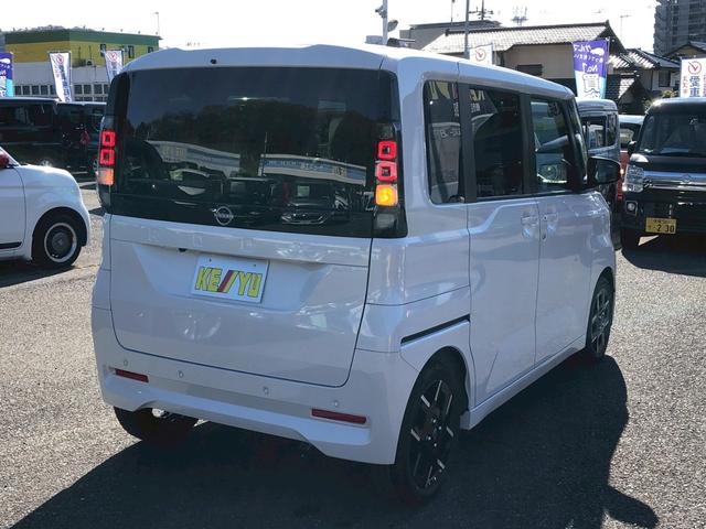 ルークス ハイウェイスター　Ｇターボプロパイロットエディション　届出済未使用車　アダプティブクルーズコン　両側自動スライドドア　アラウンドビューモニター　ステアリング＆シートヒーター　オートブレーキホールド　レーンキープ　衝突軽減ブレーキ　サーキュレーター　ＬＥＤ（4枚目）