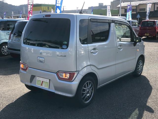 ワゴンR FA 禁煙車 純正オ-ディオ ドラレコ前後 シ-トヒ-タ- 電格ミラ- キ-レス レベライザ- TRC ベンチシ-ト ドリンクホルダ- バニティミラ- シガソケ バイザ- リアワイパ- スタッドレスタイヤ(4枚目)