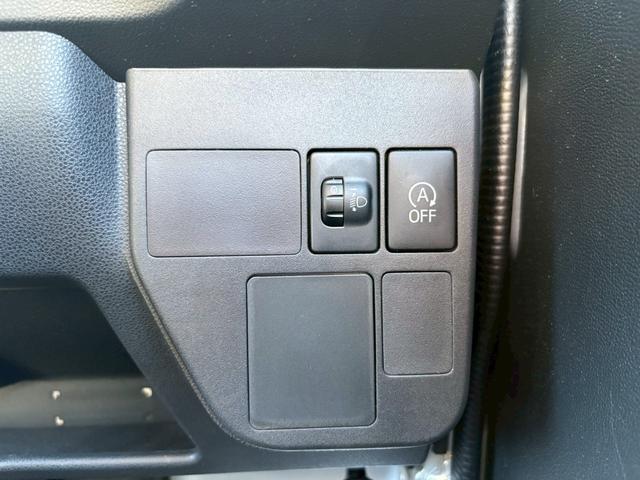 ハイゼットカーゴ 2シーター ブラインド仕様 4WD 5速マニュアル 禁煙車 1オーナー ハイルーフ アイドリングSTOP ヘットライトレベライザー サイドバイザー タイヤエコピア 145/80R12 両側スライドドア 室内ルームクリーニング 衝突安全ボディー 当店買取直販車(26枚目)