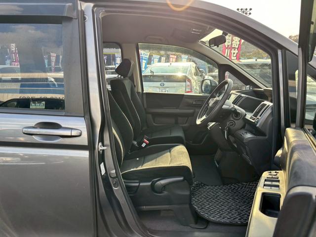 ステップワゴン Ｇ　Ｌパッケージ　禁煙　純正７型ナビ　バックカメラ　両側自動スライド　ビルトインＥＴＣ　オートライト　オートエアコン　電格ミラーウィンカー　サイドバイザー　ダブルエアバック　純正アルミ　オートライト　ＡＢＳ（15枚目）