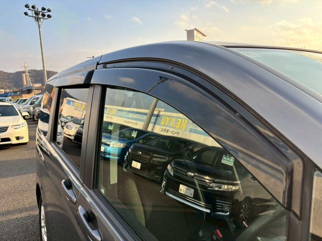 ステップワゴン Ｇ　Ｌパッケージ　禁煙　純正７型ナビ　バックカメラ　両側自動スライド　ビルトインＥＴＣ　オートライト　オートエアコン　電格ミラーウィンカー　サイドバイザー　ダブルエアバック　純正アルミ　オートライト　ＡＢＳ（41枚目）